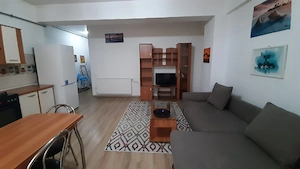 Inchiriez studio