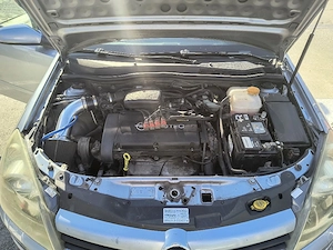 Opel Astra H din 2005 - imagine 3