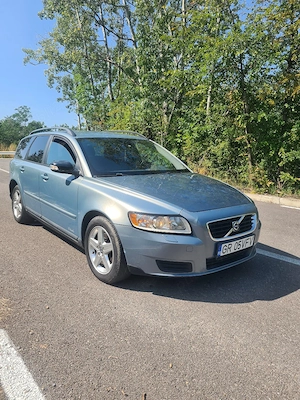 Dezmembrez Volvo V50, 2.0 D 136 cai manula