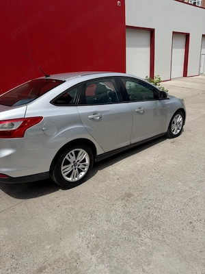 Ford Focus 1.6 TDCi DPF Titanium - imagine 5