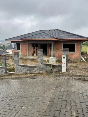Casă modernă în Livezeni | 154 mp construiți | 2 terase | Zonă liniștită - imagine 2