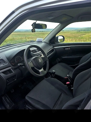 Suzuki Swift 1,25 vvt 94cp 137mi km - imagine 4