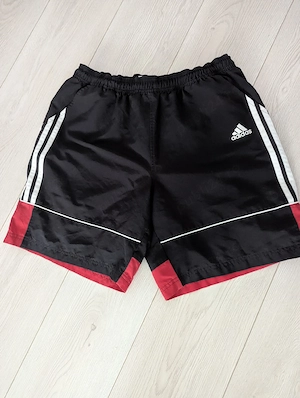 Pantaloni scurți bărbați mărimea M Adidas 