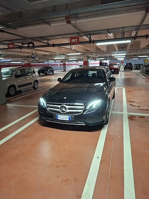 Mercedes Benz E220d Exclusiv super accesoriat - imagine 5