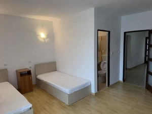 apartament 2 cam ,balcon , parcare aproape de Shopping City - imagine 8