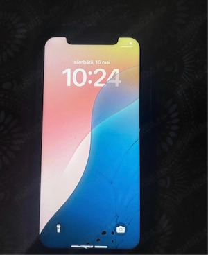 iPhone 11 negru