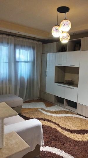 Apartament cu 3 camere, et 2, zona Lipovei - imagine 8
