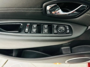 Renault Scenic - imagine 11
