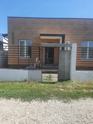Casă individuală cu 4 camere și teren de 412 mp Comuna Berceni