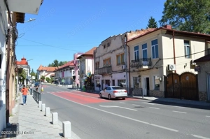 Curtea de Arges - Ultracentral - Casa autentica 180 mp, Teren 1336 mp - imagine 1