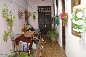 Curtea de Arges - Ultracentral - Casa autentica 180 mp, Teren 1336 mp - imagine 10