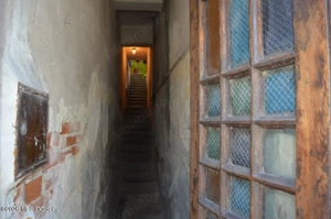 Curtea de Arges - Ultracentral - Casa autentica 180 mp, Teren 1336 mp - imagine 9
