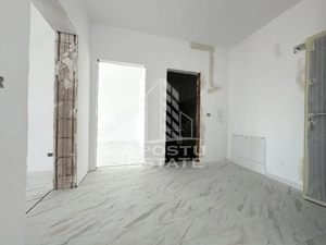 Apartament cu 3 camere, etaj intermediar, Giroc - imagine 2