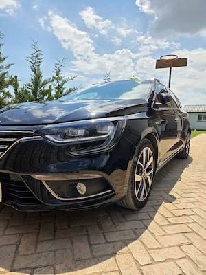 Renault Megane estate BOSE  - imagine 6