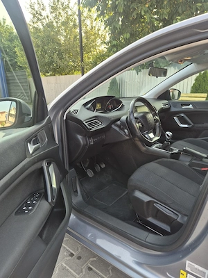 Peugeot 308 model 2015 mot 1.6 HDI 120 cp Euro 6 - imagine 10
