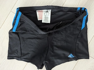 Costum baie băieti mărimea 14-16 ani