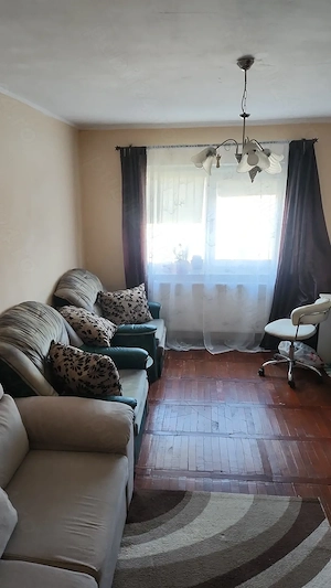 Vând apartament -direct proprietar 80 000 Euro - imagine 4