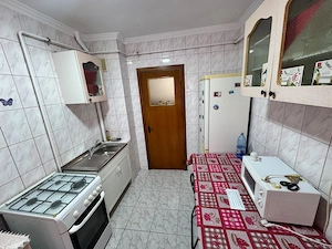 Inchiriez apartament Zavoi! - imagine 2