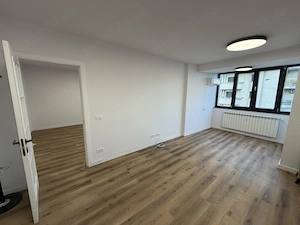 p-ța Unirii, ultracentral, 3 camere, 2 bai, 90mp, 850 euro - imagine 3