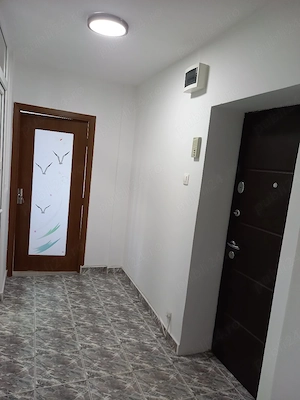 Vand apartament 2 camere decomandat 9 Mai Ploiesti - imagine 4