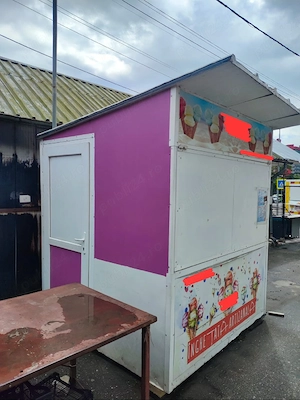 chiosc  comercial 2x2 m din panouri sandwich - imagine 3