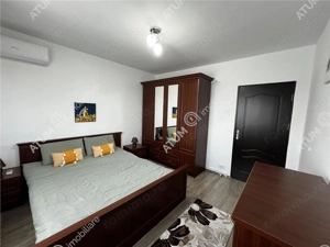 Apartament 3 camere la etaj intermediar si pivnita zona Vasile Aaron - imagine 4