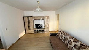 Inchiriez 3 camere zona Govandari Micro 3 