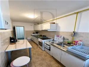 PIATA 700 - 2 CAMERE - ETAJUL 2 - CENTRALA PROPRIE - ZONA EXCELENTA - imagine 4