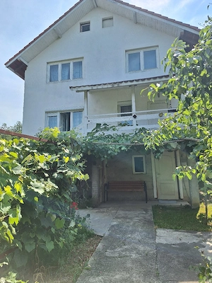 casa de vânzare 