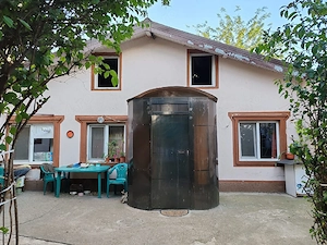 Casa de vânzare 
