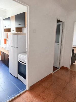 Apartament 2 camere ,54mp, Etajul 2 , Centru - platou Buzau  - imagine 4