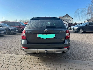 Vand Scoda Octavia Scout 4x4 DSG  - imagine 4