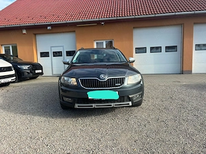Vand Scoda Octavia Scout 4x4 DSG  - imagine 2