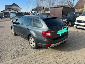 Vand Scoda Octavia Scout 4x4 DSG  - imagine 3