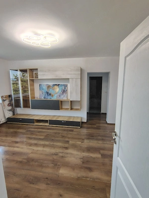 Proprietar   2 camere, B-dul Dacia, Micro 4, complet renovat, 44 m  + balcon 8 m       - imagine 10