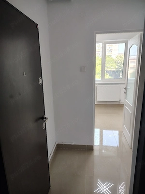 Proprietar   2 camere, B-dul Dacia, Micro 4, complet renovat, 44 m  + balcon 8 m       - imagine 4