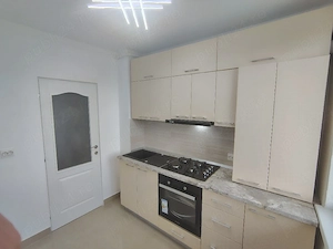 Proprietar   2 camere, B-dul Dacia, Micro 4, complet renovat, 44 m  + balcon 8 m       - imagine 6