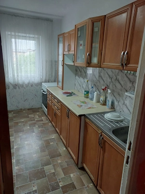 Închiriez apartament  - imagine 2