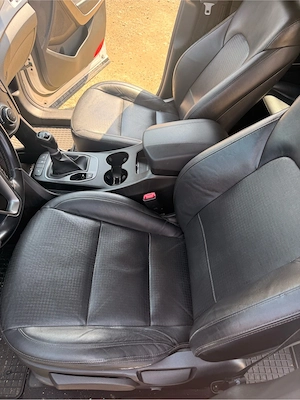 Hyundai Santa Fe - imagine 9