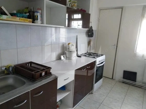 Apartament 4 camere, intermediar, zona strazii Aurel Vlaicu - imagine 2