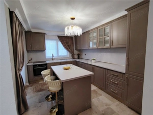 Duplex separat prin carport - Mobilat lux - Panouri si Asfalt - imagine 4