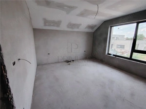Duplex deosebit - asfalt in lucru - 3 bai - 2 dormitoare matrimoniale - imagine 11