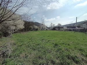 Teren cu casa bătrânească de vanzare - imagine 2