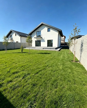 Vila 4 Camere Individuală | Curte 400 mp | Aproape de Metrou Berceni - imagine 2