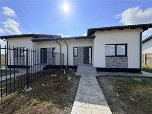 Duplex pe plan - compartimentare practica - 3 bai - teren 375 mp