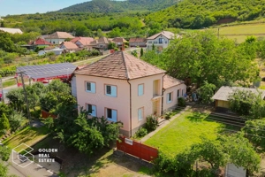 Casa din caramida, P+E, in Siria, teren 1878 mp, comision 0%