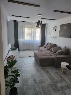 Inchiriez apartament cu 3 camere in Mun. Satu Mare - imagine 3