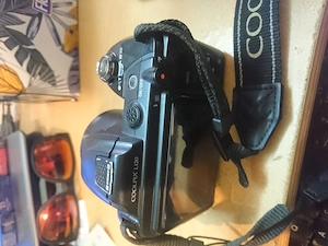 Vând Nikon Coolpix L120