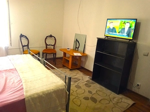 Casuta cu 2 camere + Curte proprie | Ultracentral - imagine 3