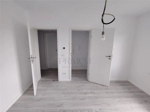 Duplex despartit prin C.T.- teren generos - living mare - imagine 4